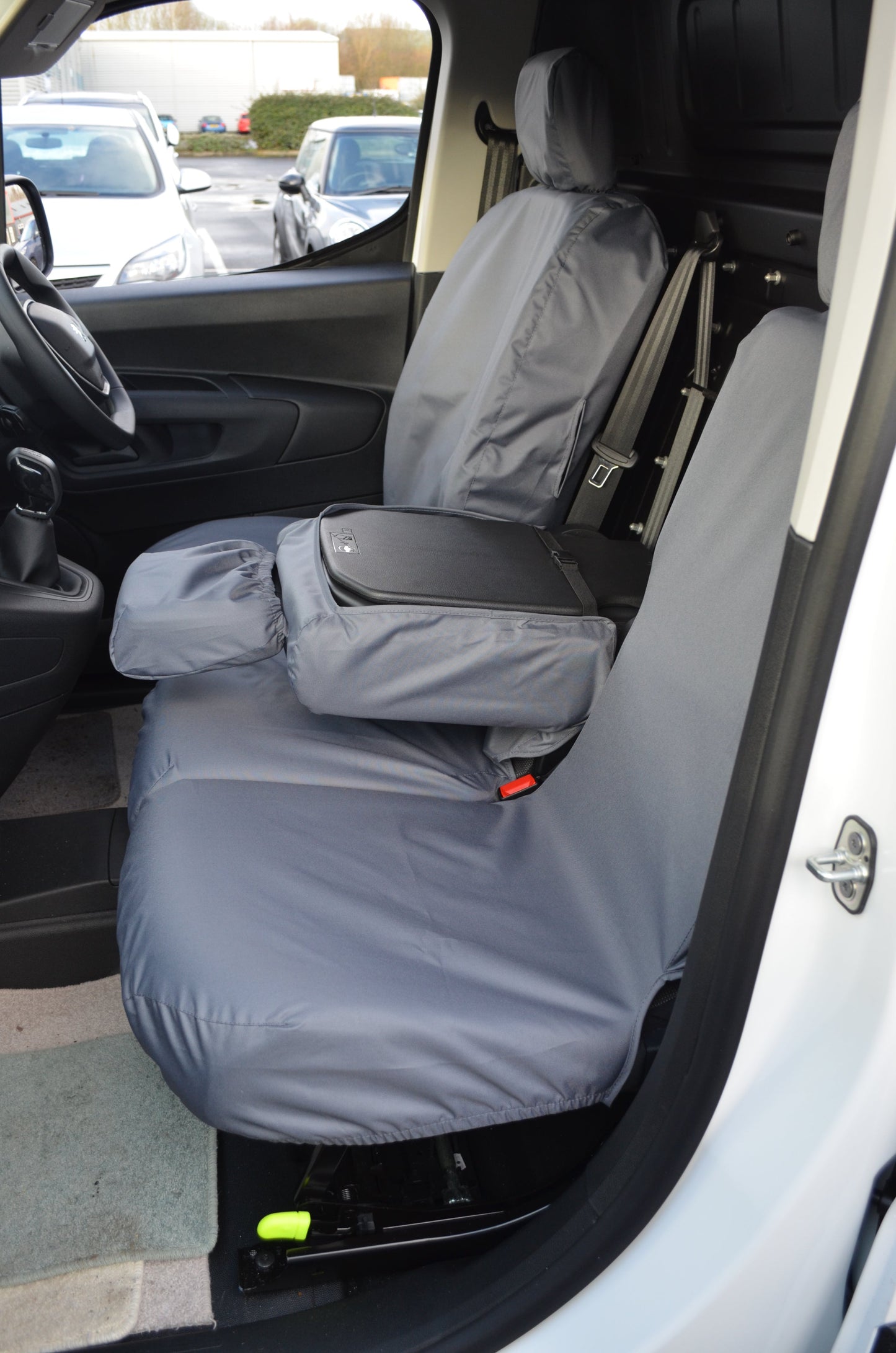 Fiat e-Doblo 2022+ Tailored Seat Covers