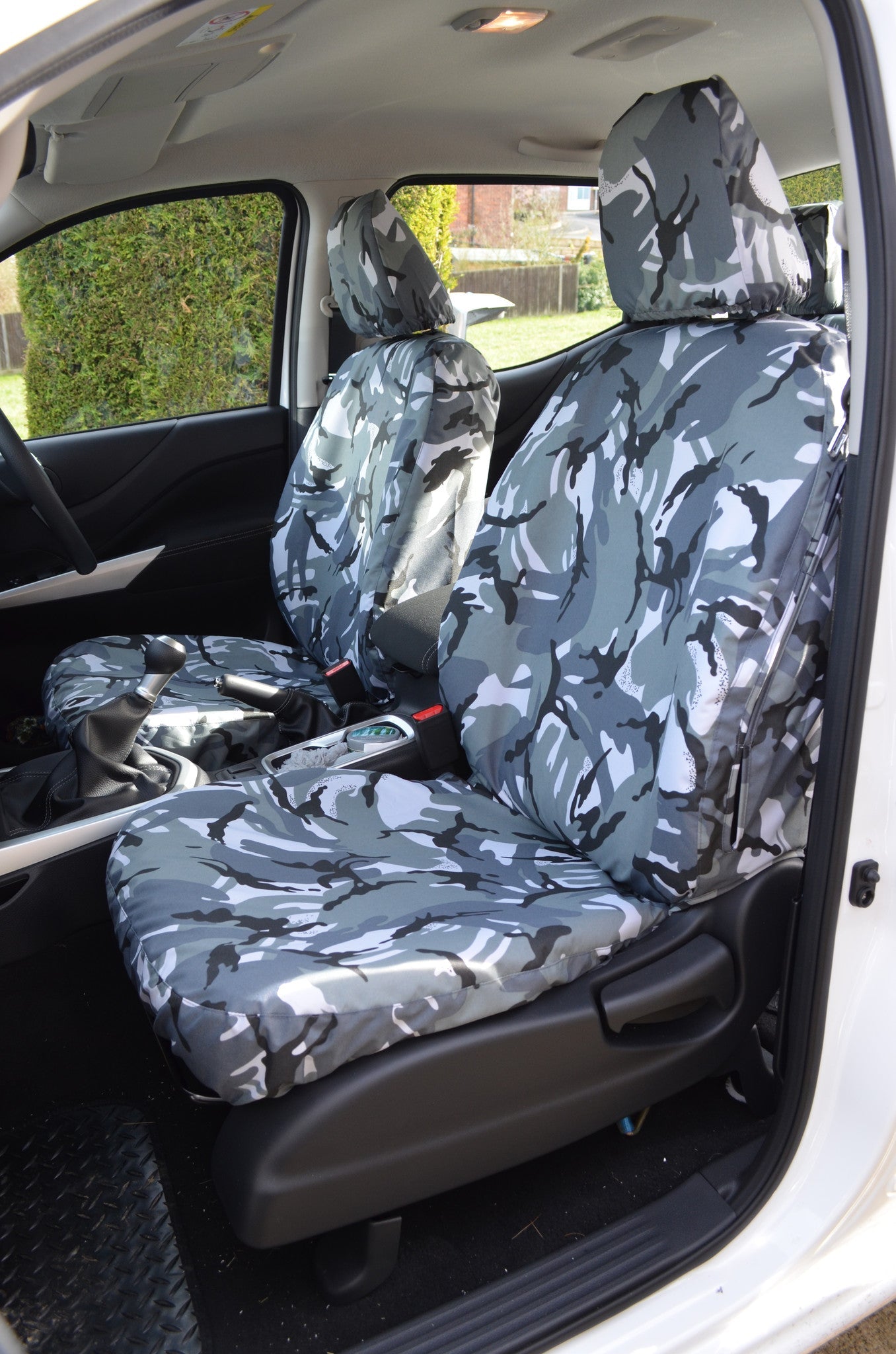 Nissan Navara NP300 2016+ Tailored Seat Covers