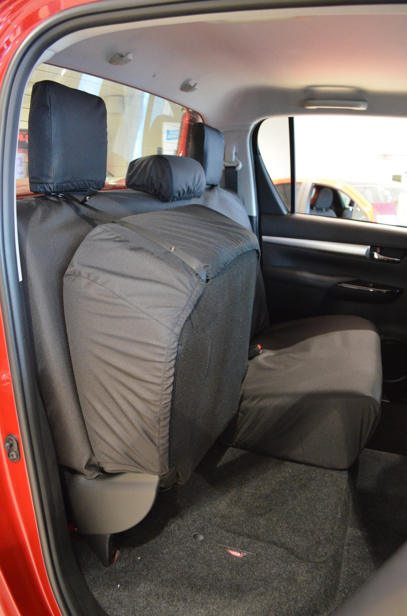 Toyota Hilux Invincible 2016+ Tailored Seat Covers